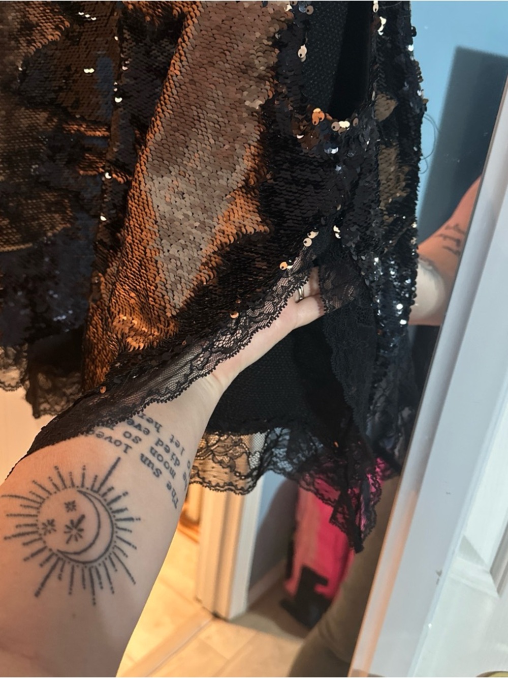 Intimately Free People Black/Bronze Sequin & Lace Women’s  Camisole - Picture 2 of 7